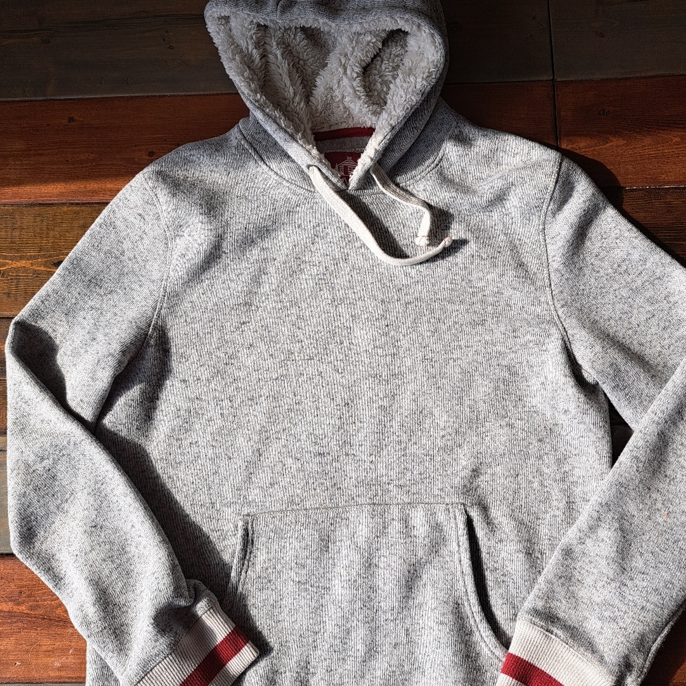 Cabin sweater